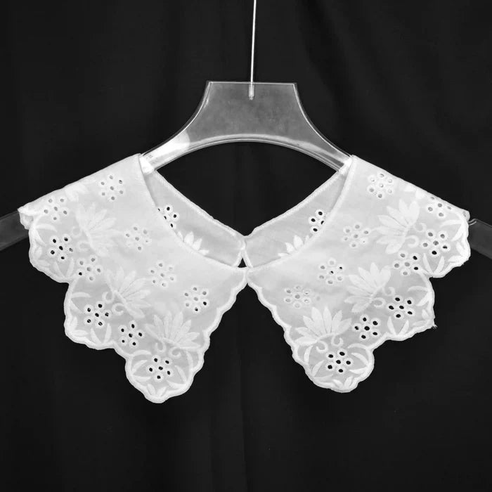 Ani Accessories Edwardian style Peter Pan collar ideal for vintage themed dresses and blouses