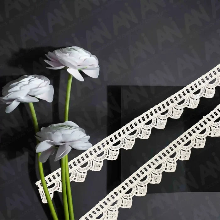 Gridwork Scallop Lace trim | 2 meter