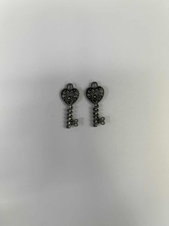 Key style charm