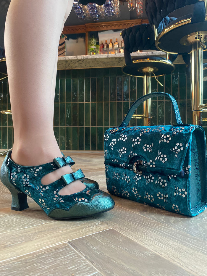 Sophia (Teal)