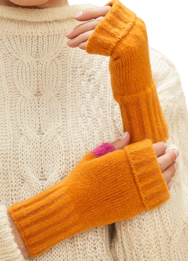 Tangerine Cassia Ladies Wrist Warmers
