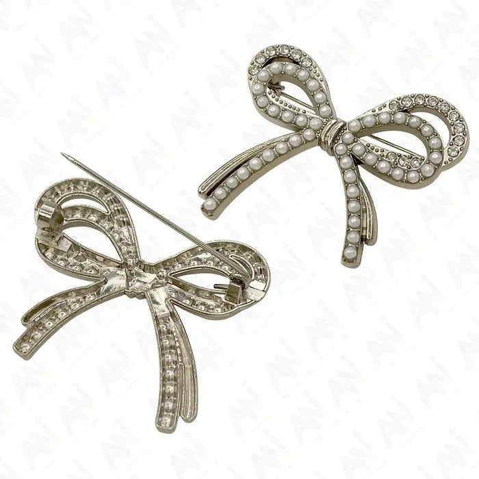 Elegant Bow Pearl Rhinestone Brooch for Women's Fashion with sparkling details and a classic design