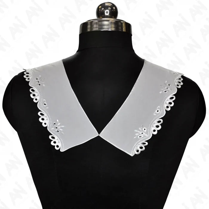 Ani Accessories elegant Broderie Anglaise V-Neck trim for dresses, tops and festive fashion sewing projects