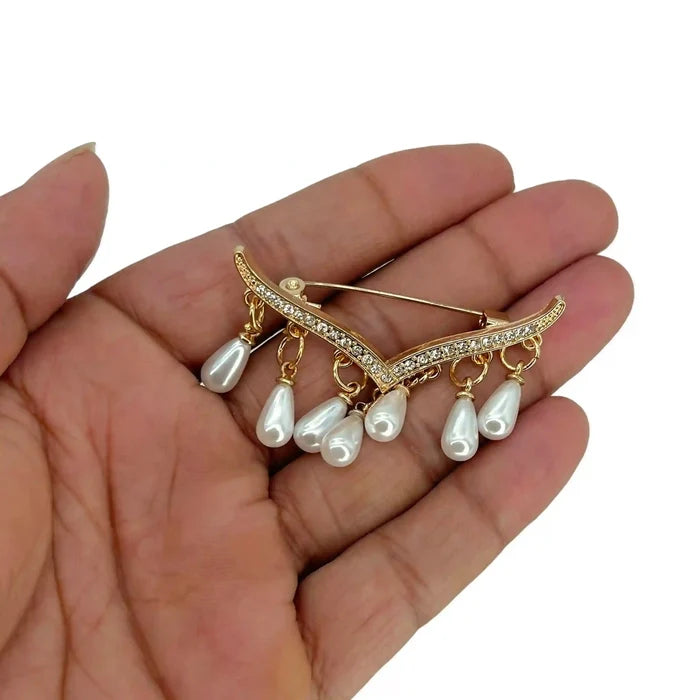Chevron Tassel Pearl Brooch Pin