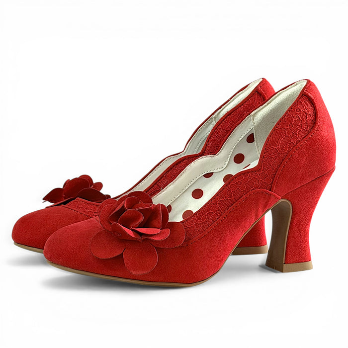 Chrissie (Red)
