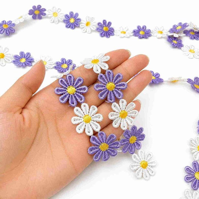 Daisy Chain Embroidery Trim