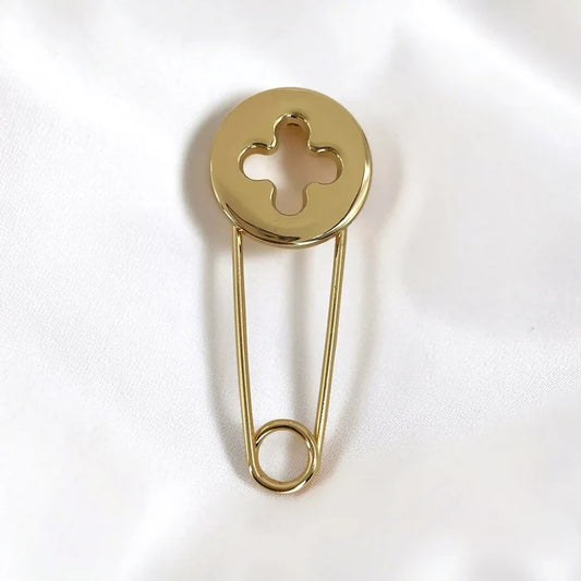Decorative Kilt Brooch Pin