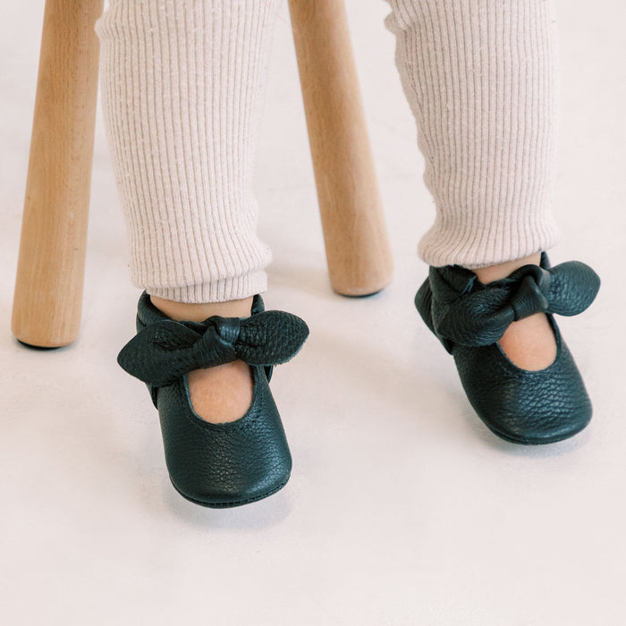 Ebony Knotted Bow Baby Shoe - Babies in Bloom