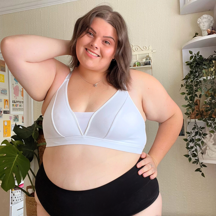 Jess - Size 6 - Regular Cup