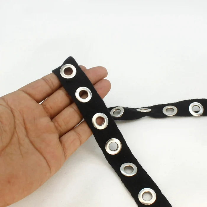 eyelet