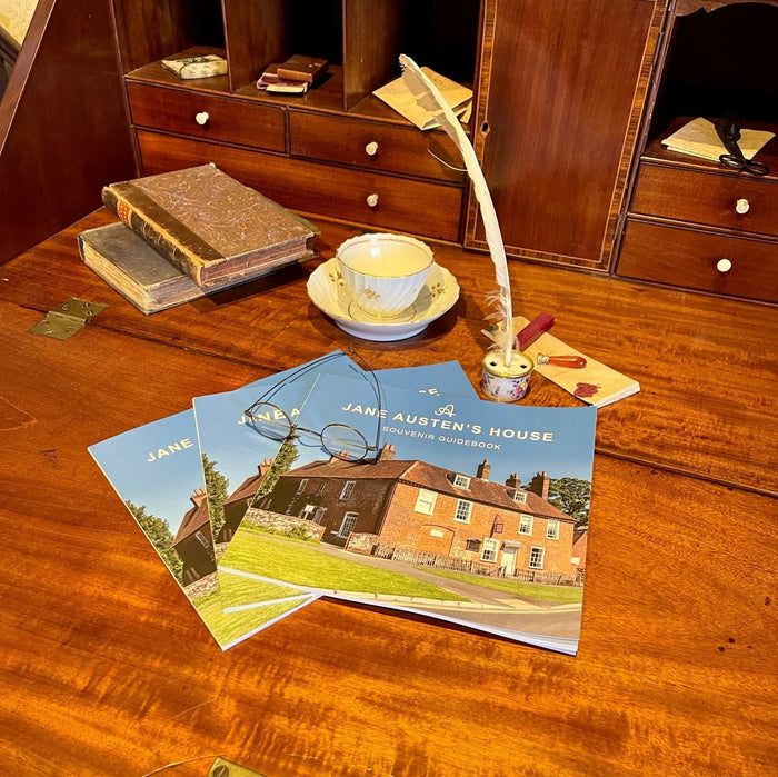Gift Admission: 1 Adult + Souvenir Guide Book