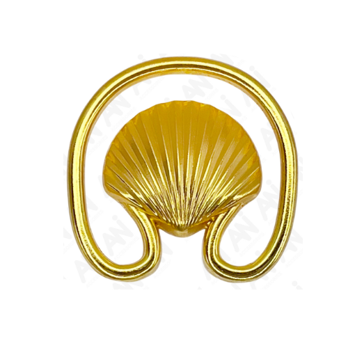 Ani Accessories Clam Seashell gold Metal Buckle zooming image in the white background.