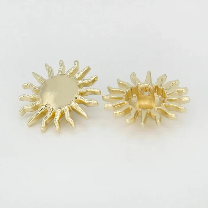 Golden Sunburst with Radiant Rays Metal Button | 25mm(40L)