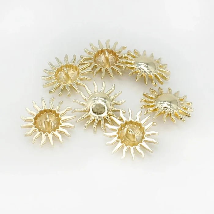 Golden Sunburst with Radiant Rays Metal Button | 25mm(40L)