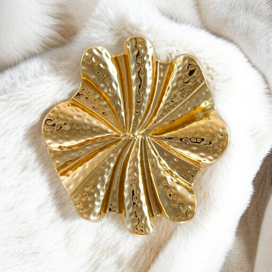 Hammered Style Golden Petal