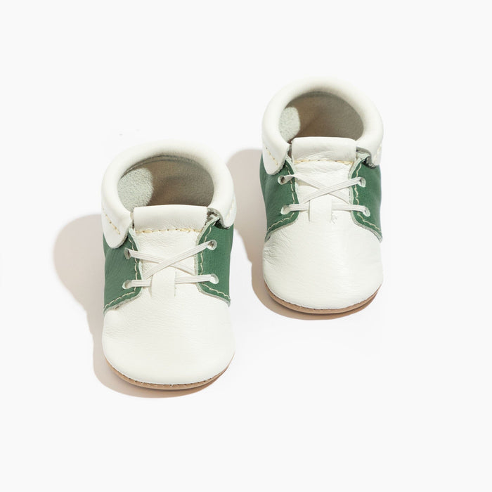 Hole-in-One Oxford Baby Shoe - Babies in Bloom