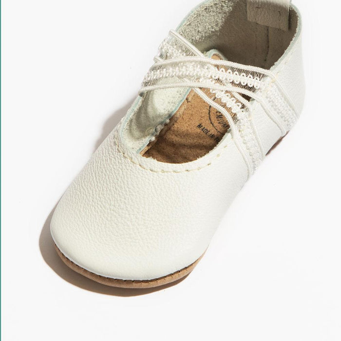 Ivory Lace Ballet Slipper Baby Shoe - Babies in Bloom