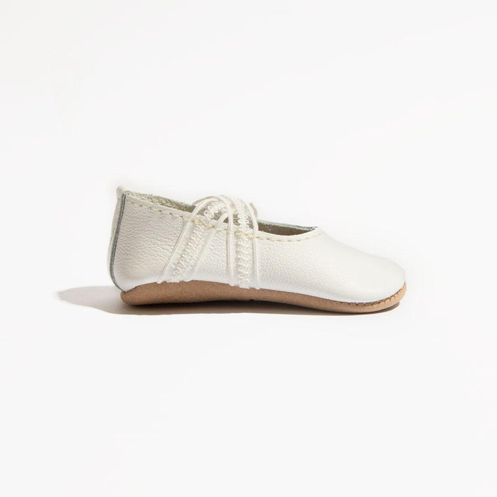 Ivory Lace Ballet Slipper Baby Shoe - Babies in Bloom
