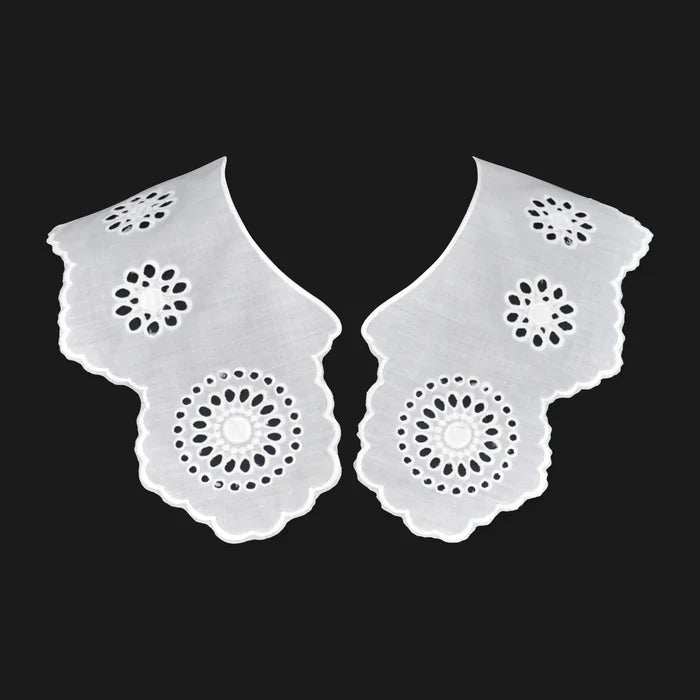 Jabot Peter Pan Collar