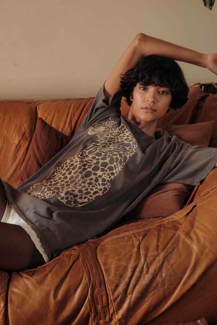 Lovely Leopard Distressed Oversize Graphic Tee - ShopPromesa