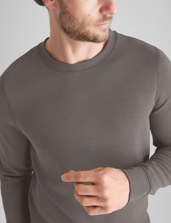 Luxe Traveler Knit Long Sleeve Crew Neck::Falcon