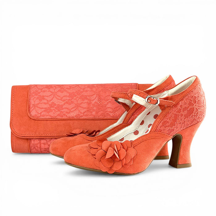 Lynn (Coral)