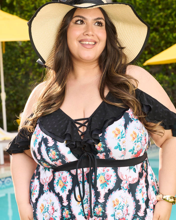 Itzel - Size F