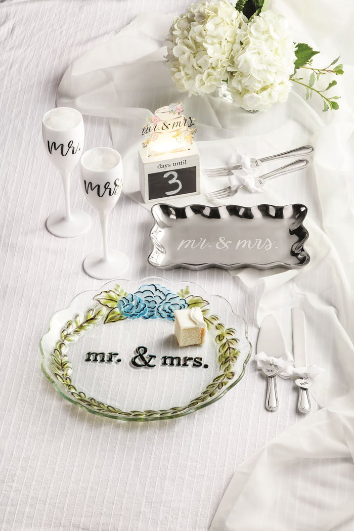 Mr. & Mrs. Flower Platter - Madison's Niche