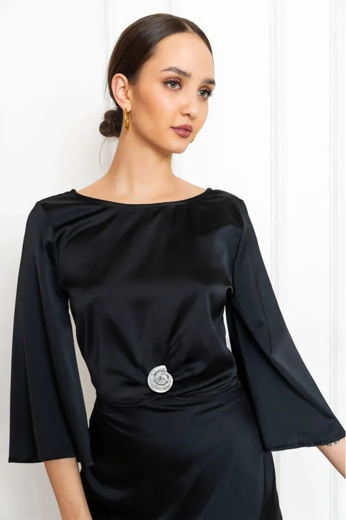 Ani Accessories Nautilus Shell Buckle/Button – (XL Size) used in the model black dress in the white background.