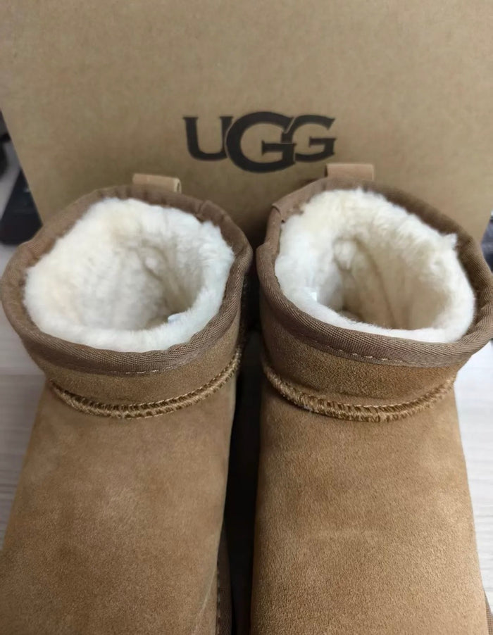 Order your UGGS Here 💕