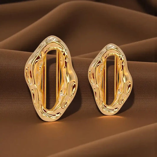 Organic Shaped Gold Buckle