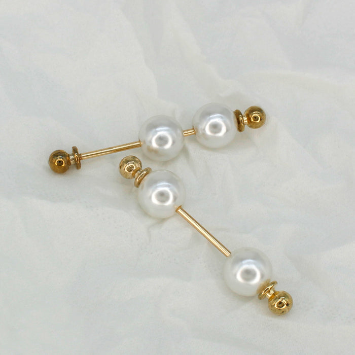Elegant Pearl Bar Brooches for Women with Gold Accents and Classic Design