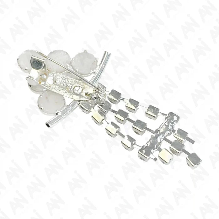 Elegant Pearl & Rhinestone Brooch for Saree, Blazer, Kurti, Dress, Hijab & More with intricate detailing