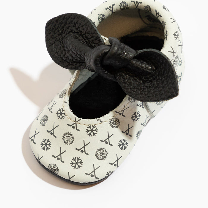 Power Play Knotted Bow Baby Shoe - Babies in Bloom