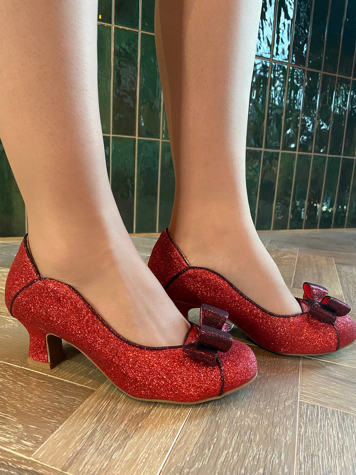 Robyn (Red Glitter)