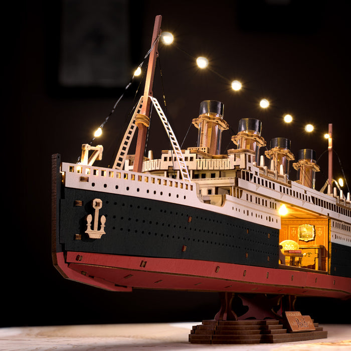 Rolife 1912·Eternal Atlantic Voyager 3D Wooden Puzzle TGL02 3D wooden puzzle model, detail of decorative elements and finish