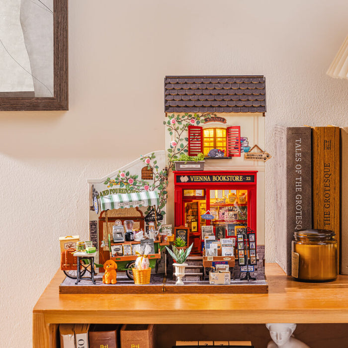Rolife Aromatic Coffee Cart Miniature House DG182 DIY miniature house kit, top-down view of layout and arrangement