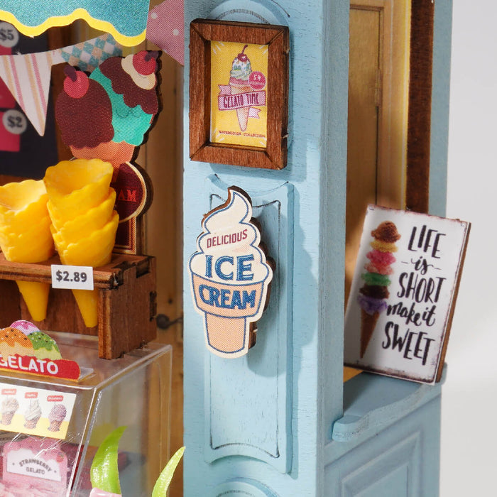 Rolife Gelato Stall Miniature House DS052 DIY miniature house kit, close-up of interior components and accessories