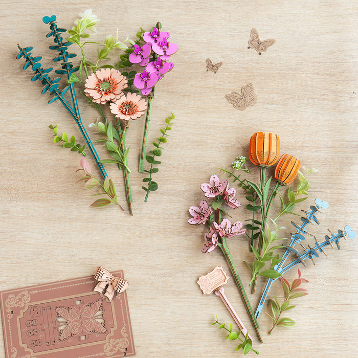Rowood Wooden Blooming Book Flower Bouquet 3D Puzzle 3D wooden flower puzzle, styled lifestyle scene with model assembled