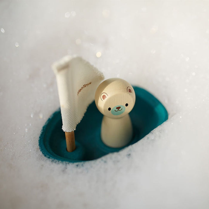 Sailing Boat - Polar Bear - Babies in Bloom