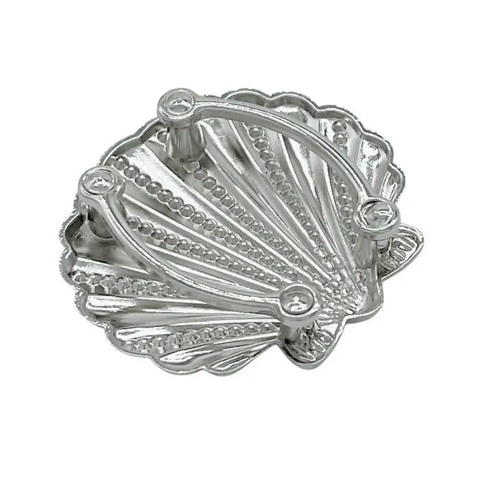 Ani Accessories Scallop Shell Silver Metal Buckle backside of the backside  in the white background.