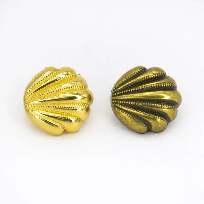 Scallop Shell Shaped Metal Button | 12mm (20L)