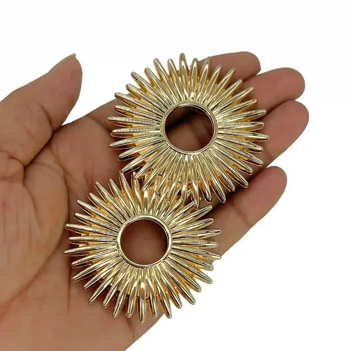 Sunburst Stud Buckle