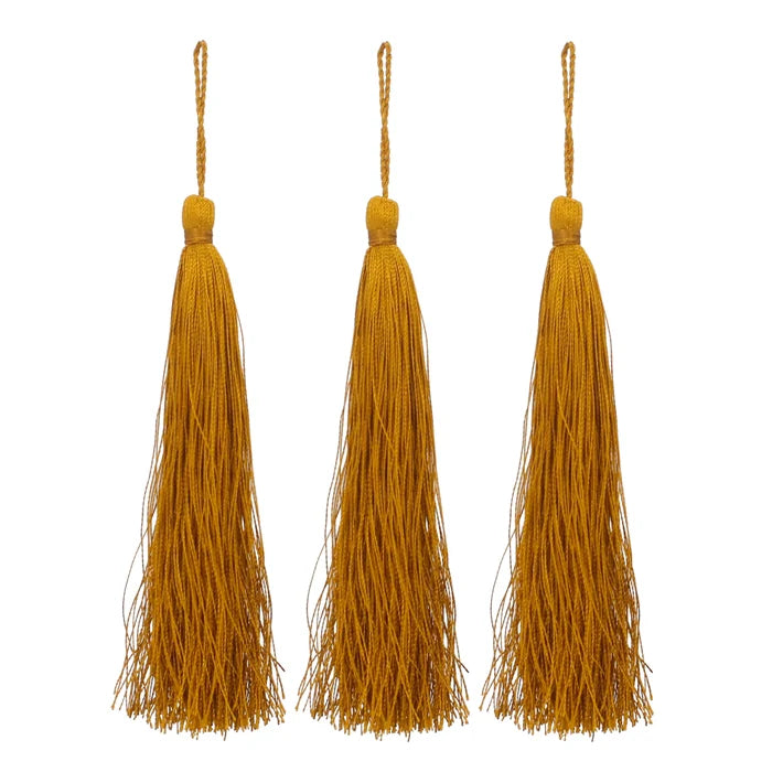 Thread tassels