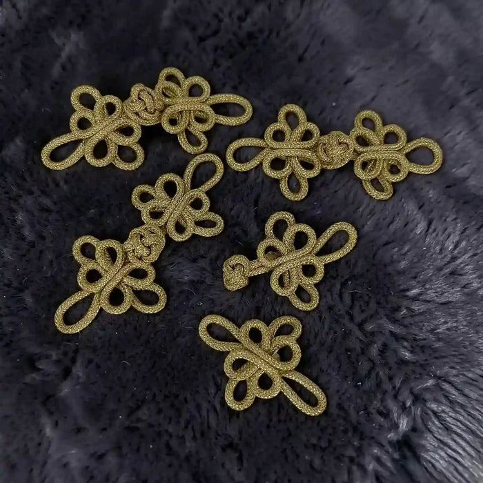 Three Petal Flower Frog Buttons