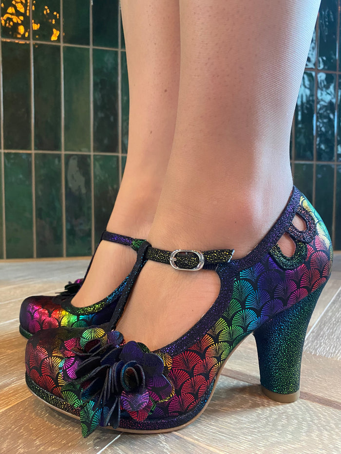 Valerie WIDE FIT (Rainbow Fan Print)