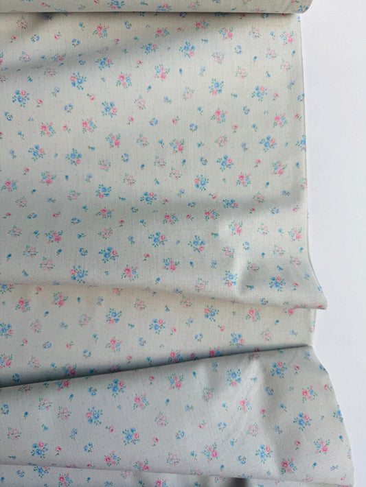 Vintage Floral - Light Grey - Cosmo
