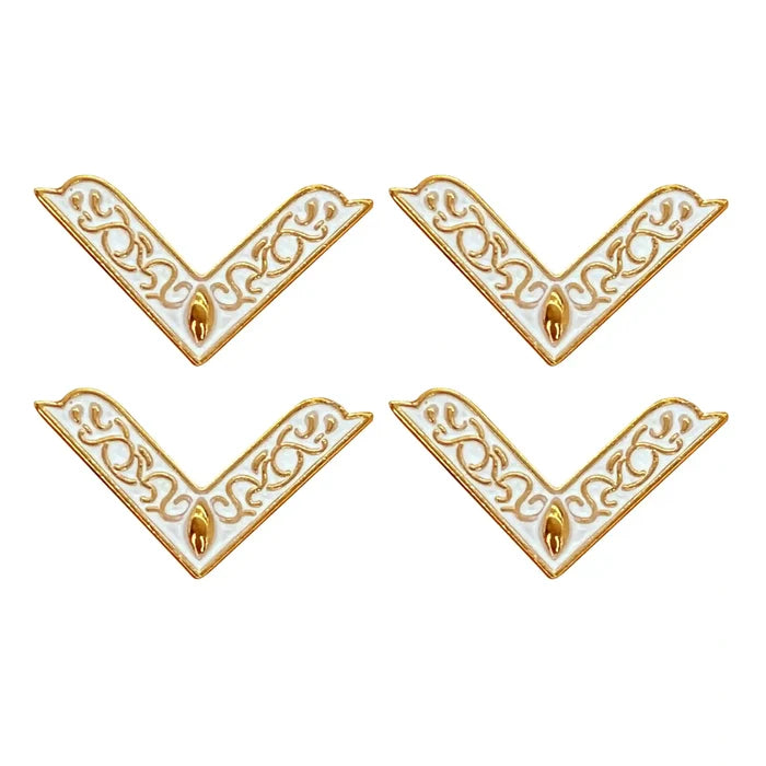 White and Gold Filigree Collar Tip