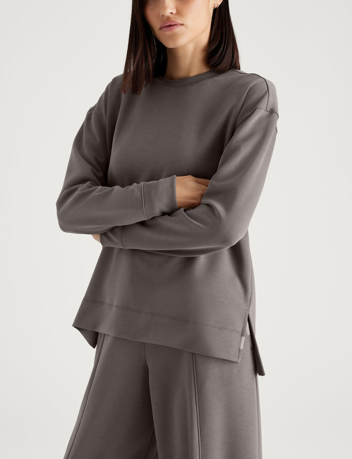 Women's Luxe Traveler Knit Long Sleeve Crew Neck::Falcon