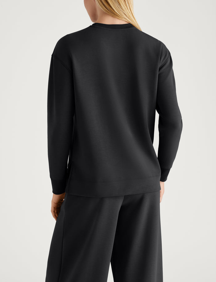 Women's Luxe Traveler Knit Long Sleeve Crew Neck::Black